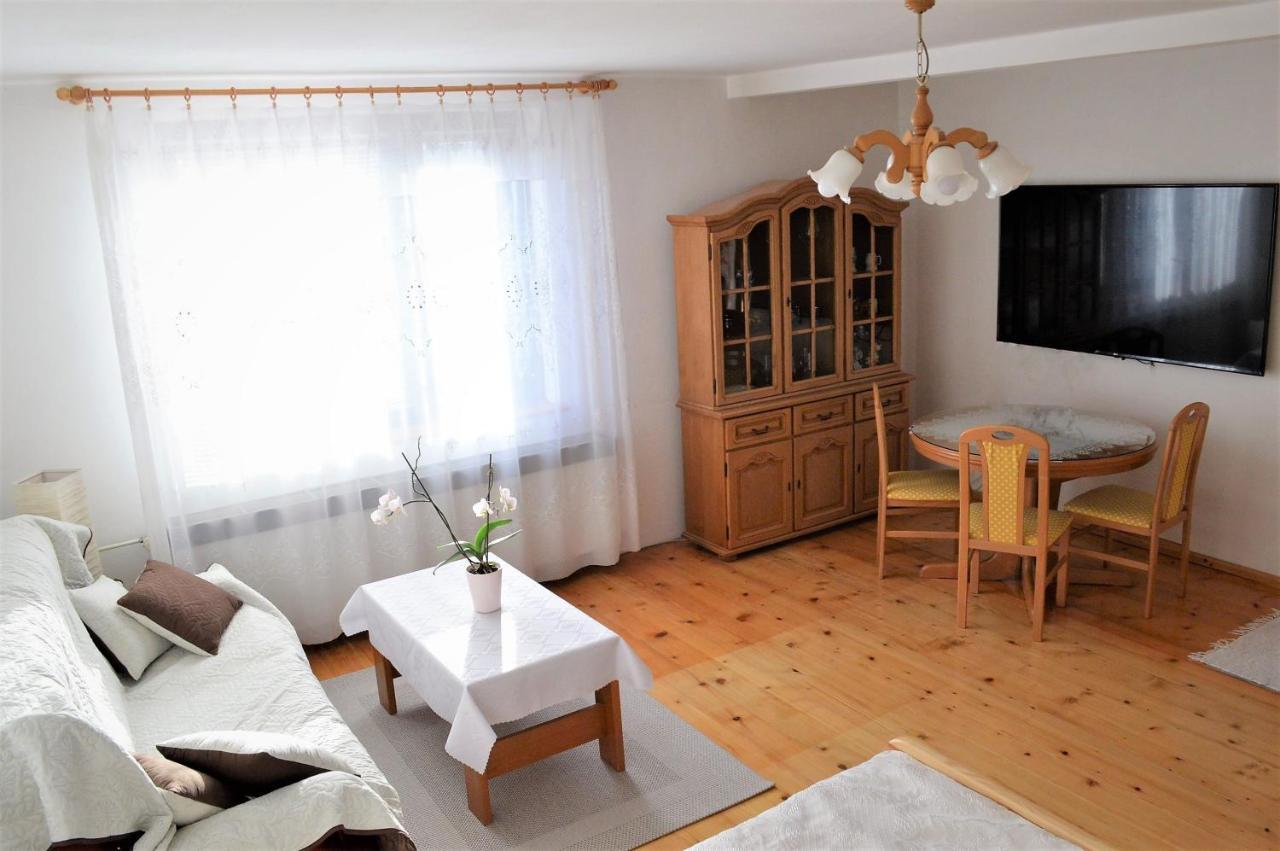 Apartmany Livia Litmanová Eksteriør billede